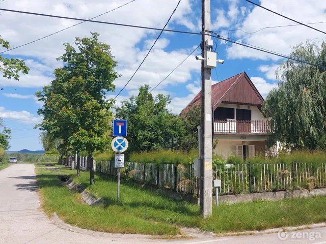 Eladó üdülő és hétvégi ház Szántód 90 nm