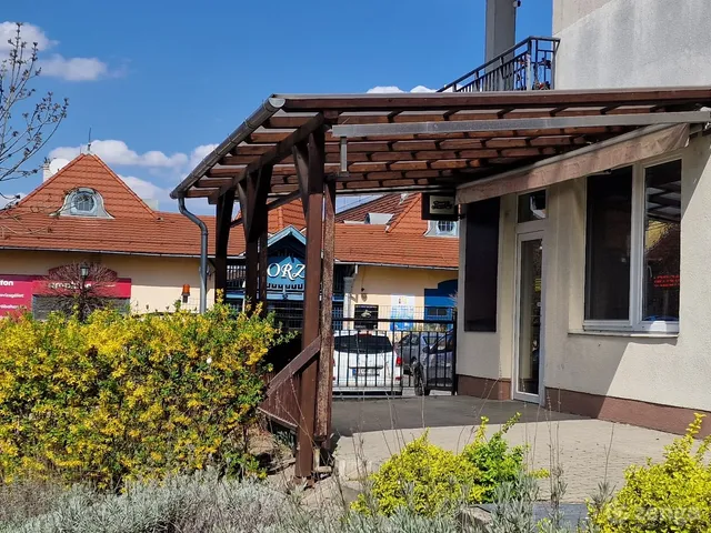 Eladó kereskedelmi és ipari ingatlan Budapest XXI. kerület, Csepel Belváros 144 nm