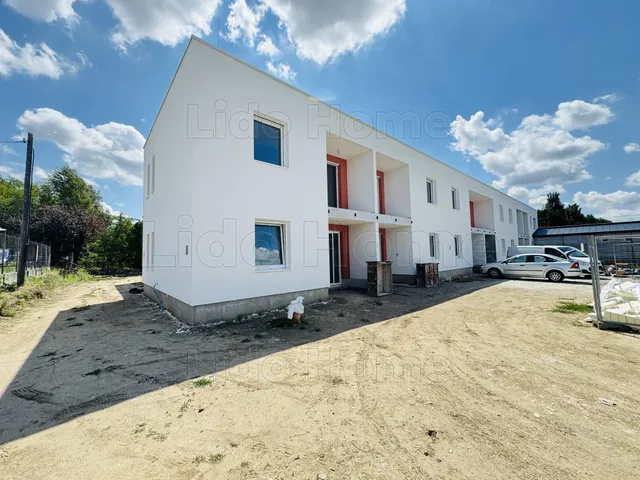 Eladó kereskedelmi és ipari ingatlan Győr, Szabadhegy 55 nm