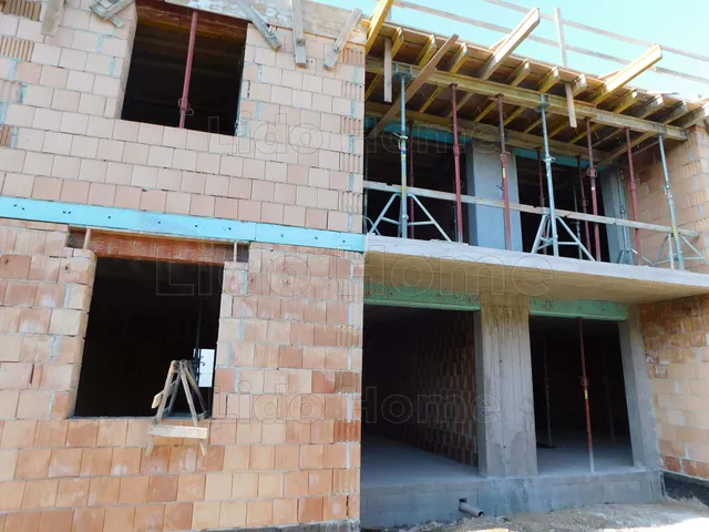 Eladó kereskedelmi és ipari ingatlan Győr, Szabadhegy 41 nm