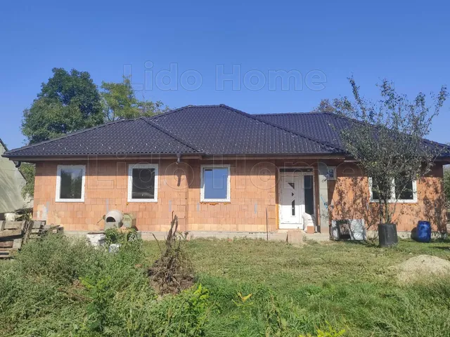Eladó ház Dunakiliti 125 nm