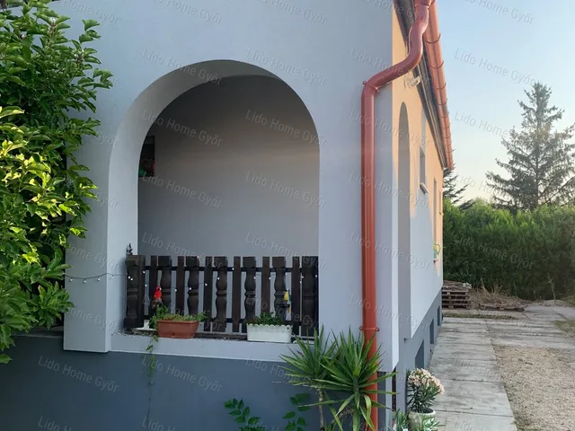Eladó ház Levél 160 nm