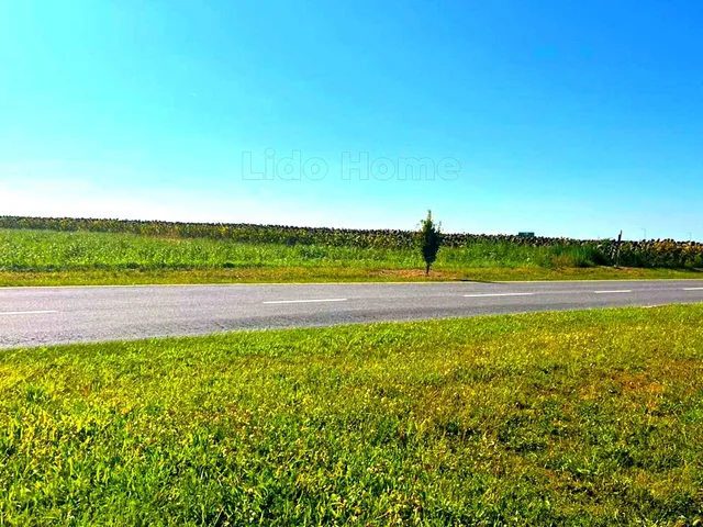 Eladó kereskedelmi és ipari ingatlan Győr, Ipari park 23463 nm