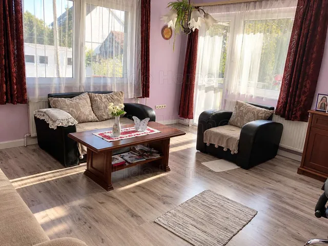 Eladó ház Győr, Kismegyer 185 nm