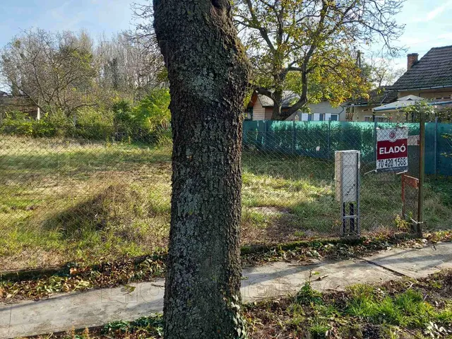 Eladó telek Jánossomorja 500 nm