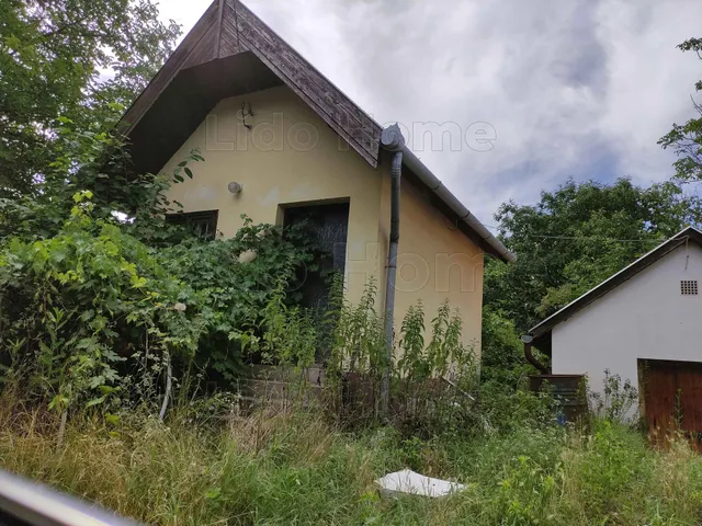 Eladó mezőgazdasági ingatlan Pázmándfalu 50 nm