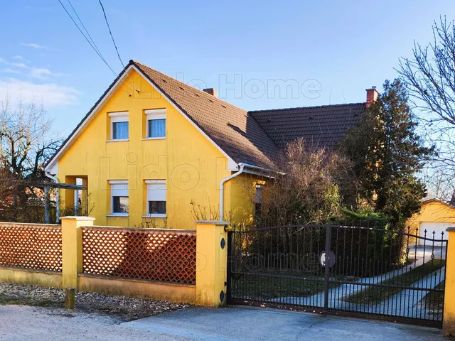 Eladó ház Ásványráró 170 nm