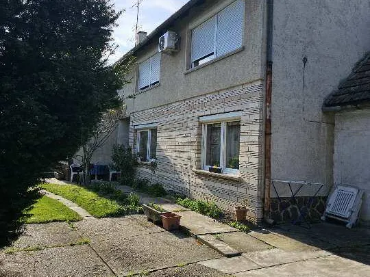 Eladó ház Győr 215 nm
