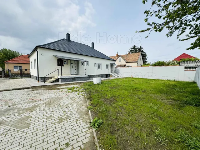 Eladó ház Győrzámoly 110 nm