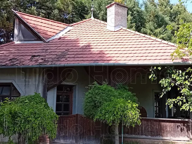 Eladó ház Töltéstava 150 nm