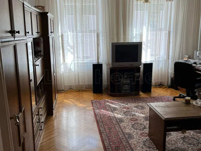 Eladó lakás Győr 125 nm