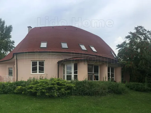 Eladó ház Mosonmagyaróvár 180 nm
