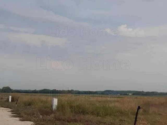 Eladó telek Vámosszabadi 1266 nm
