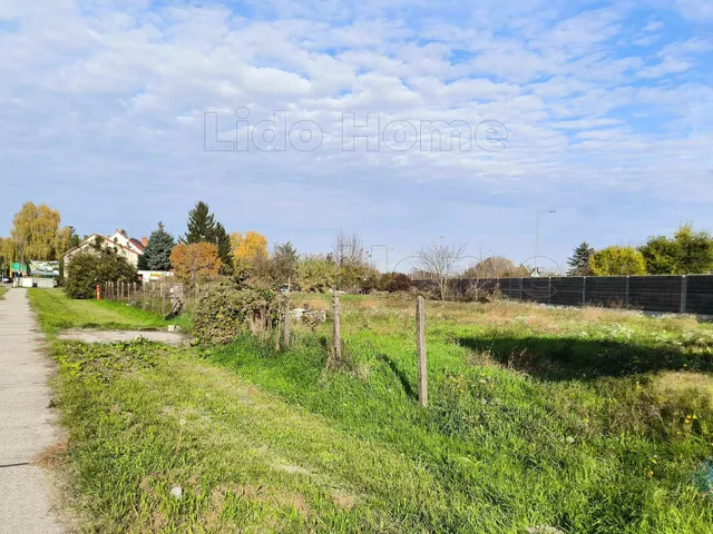 Eladó telek Győr 1250 nm