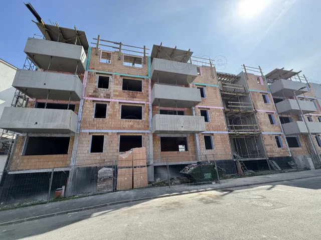 Eladó lakás Győr, Nádorváros 32 nm