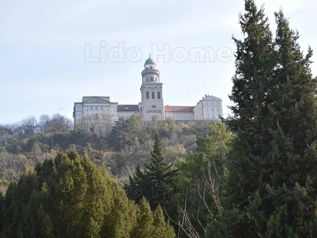 Eladó ház Pannonhalma 320 nm