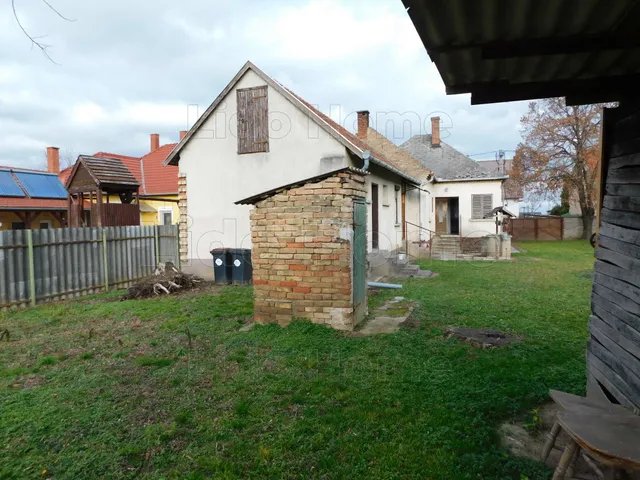 Eladó ház Győrújbarát 88 nm