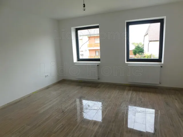 Eladó ház Győrújbarát 165 nm