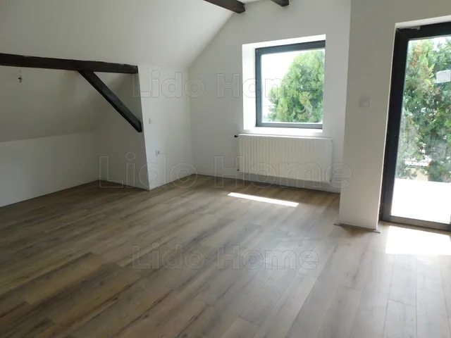 Eladó ház Győrújbarát 165 nm