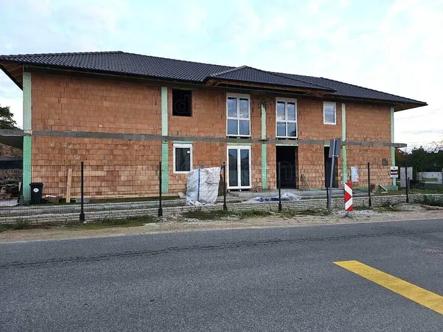 Eladó lakás Győr, Szabadhegy 87 nm