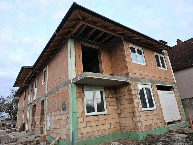 Eladó lakás Győr, Szabadhegy 87 nm