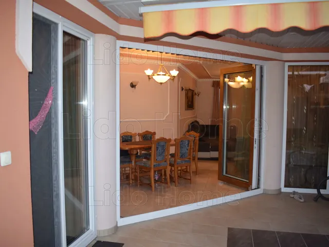 Eladó ház Bakonyszentlászló 220 nm