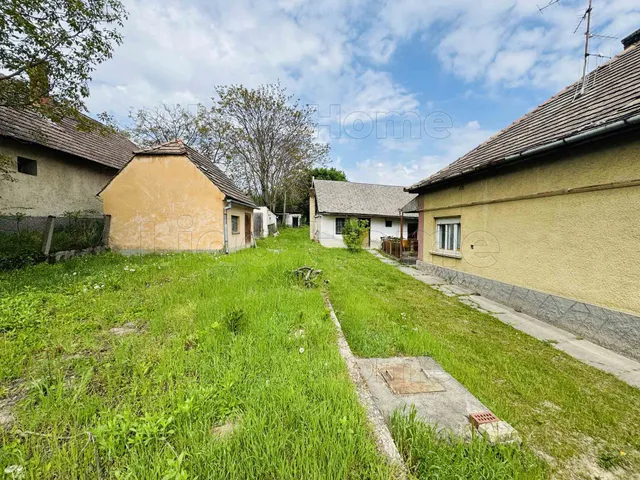 Eladó ház Győrújbarát 100 nm