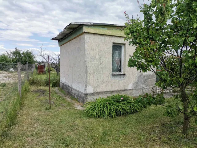 Eladó mezőgazdasági ingatlan Győr 10 nm