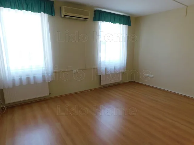 Eladó lakás Győr 89 nm