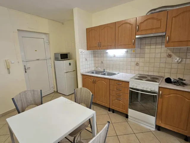Kiadó lakás Győr 33 nm