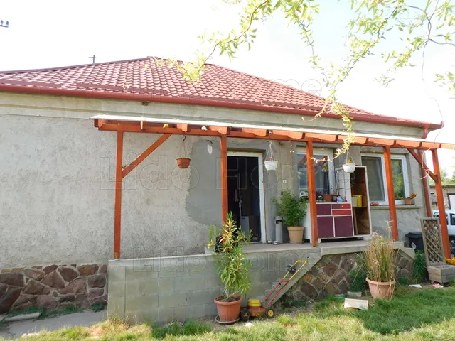 Eladó ház Győr, Győrszentiván 126 nm