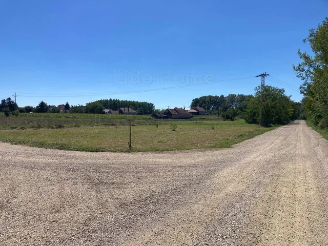 Eladó telek Bodonhely 640 nm