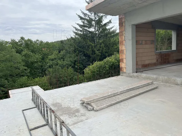 Eladó ház Győrújbarát 155 nm