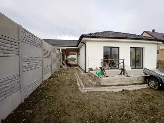 Eladó ház Dunakiliti 90 nm
