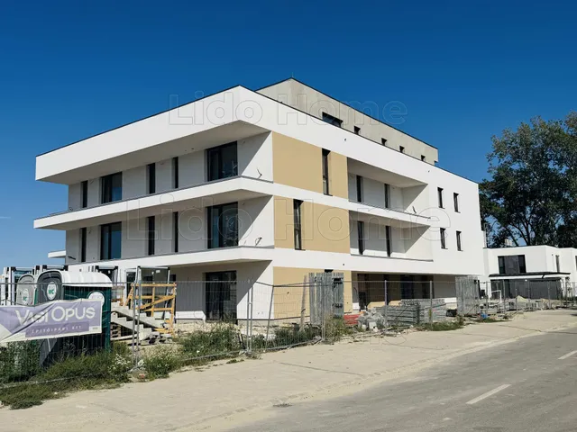 Eladó kereskedelmi és ipari ingatlan Győr, Révfalu 59 nm