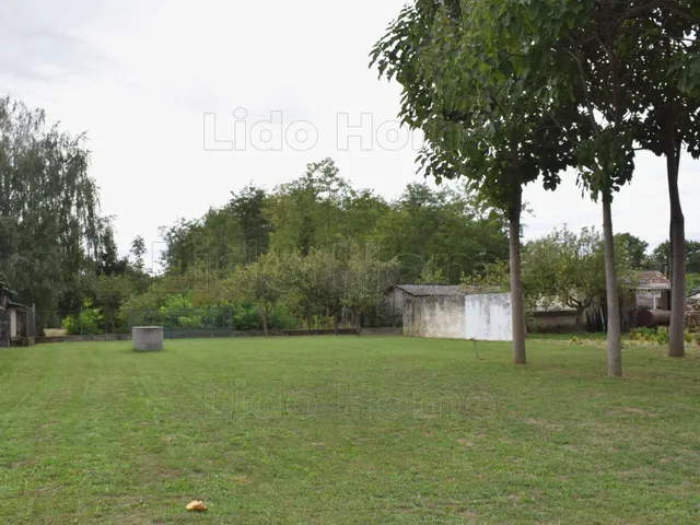 Eladó telek Bakonyszombathely 3719 nm
