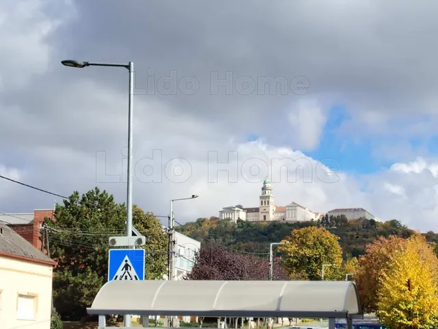 Eladó kereskedelmi és ipari ingatlan Pannonhalma 38 nm
