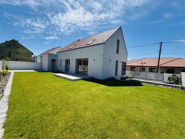 Eladó ház Pannonhalma 162 nm