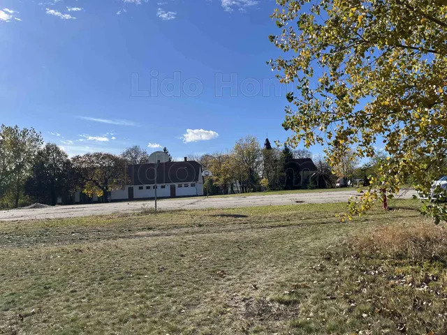 Eladó telek Mezőörs 1793 nm