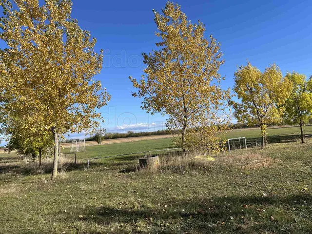 Eladó telek Mezőörs 1799 nm