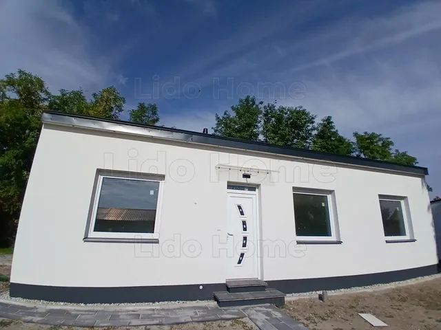 Eladó ház Bőny 81 nm