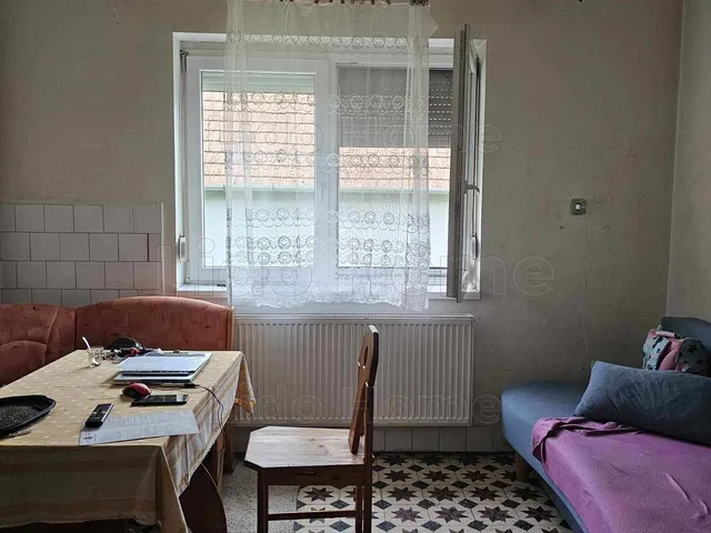 Eladó ház Farád 98 nm