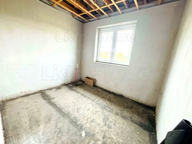 Eladó ház Pér 93 nm