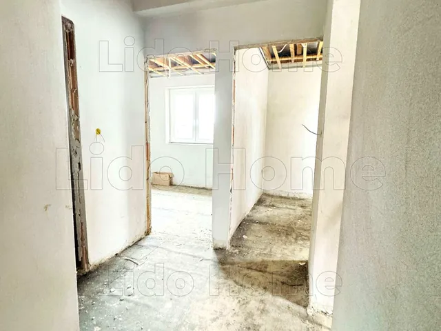 Eladó ház Pér 93 nm