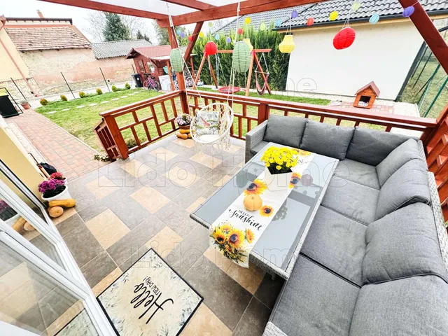 Eladó ház Töltéstava 90 nm