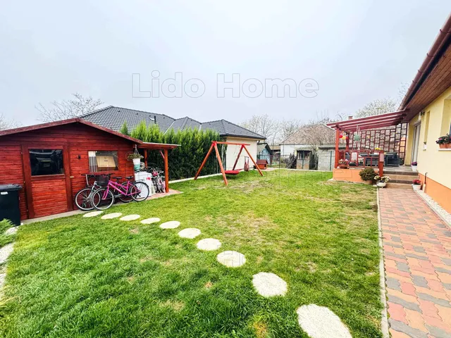 Eladó ház Töltéstava 90 nm