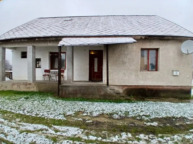 Eladó ház Ácsteszér 120 nm