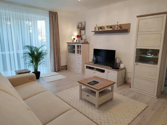 Eladó ház Győr, Bácsa 287 nm