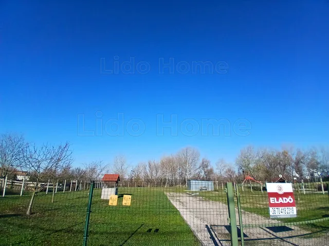 Eladó telek Kunsziget 2000 nm