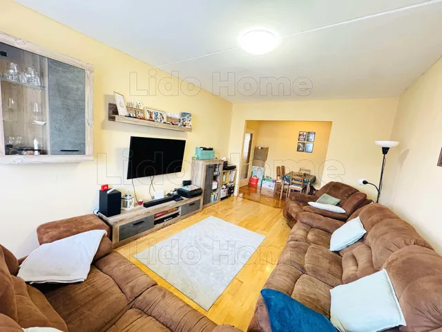 Eladó lakás Győr, Adyváros 62 nm